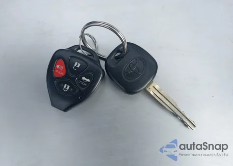 2009 Toyota Rav4 z USA, uszkodzony, nr VIN JTMBF33V89D007848